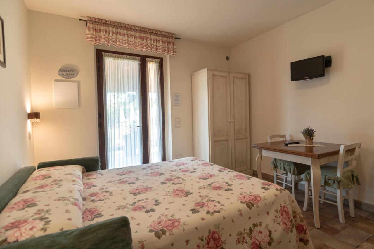 Rosa Di Assisi Bastia Umbra Exterior foto