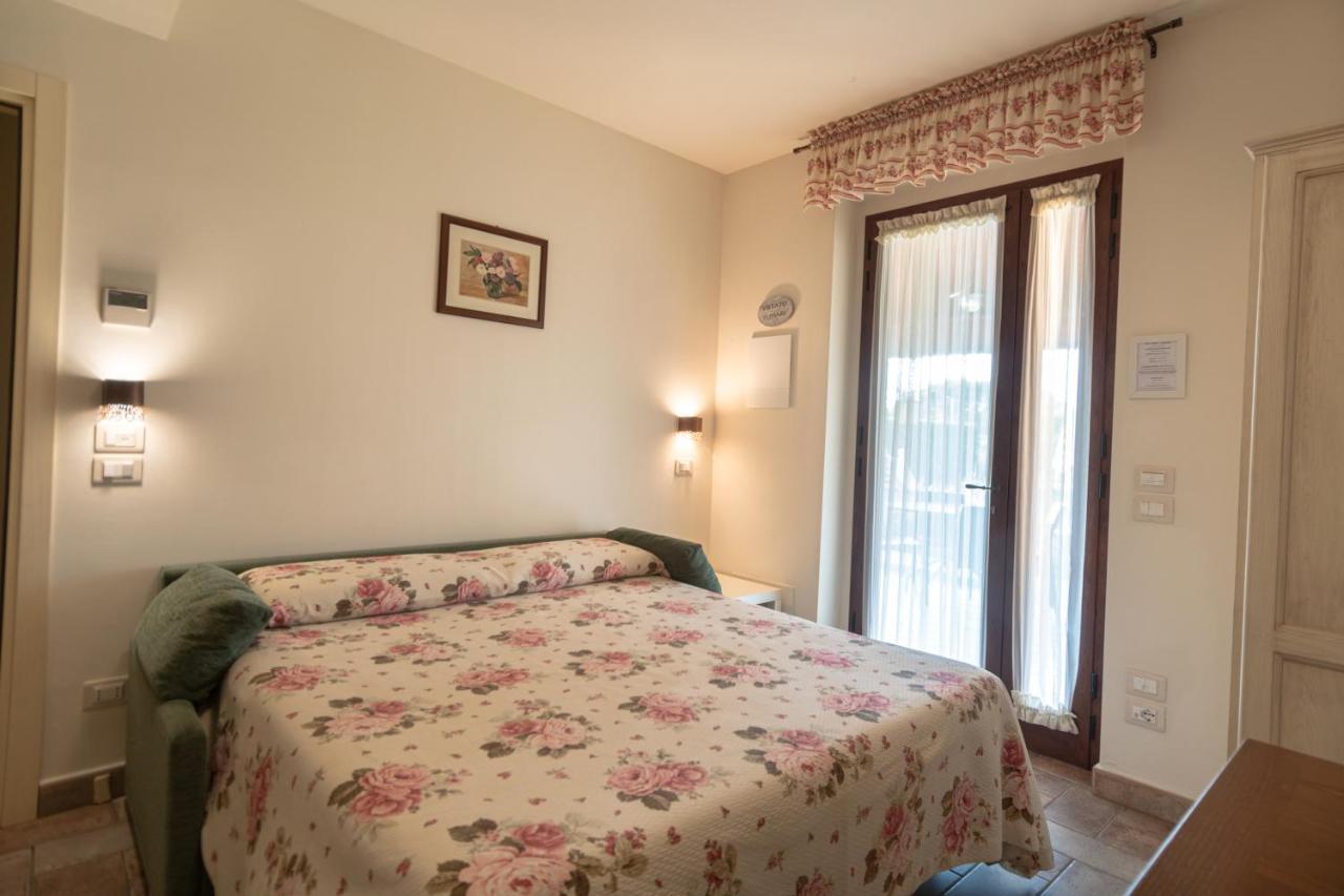 Rosa Di Assisi Bastia Umbra Exterior foto