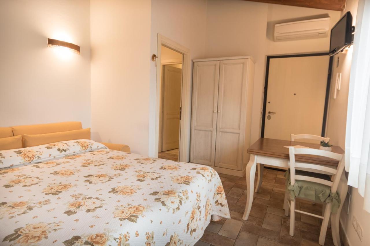 Rosa Di Assisi Bastia Umbra Exterior foto