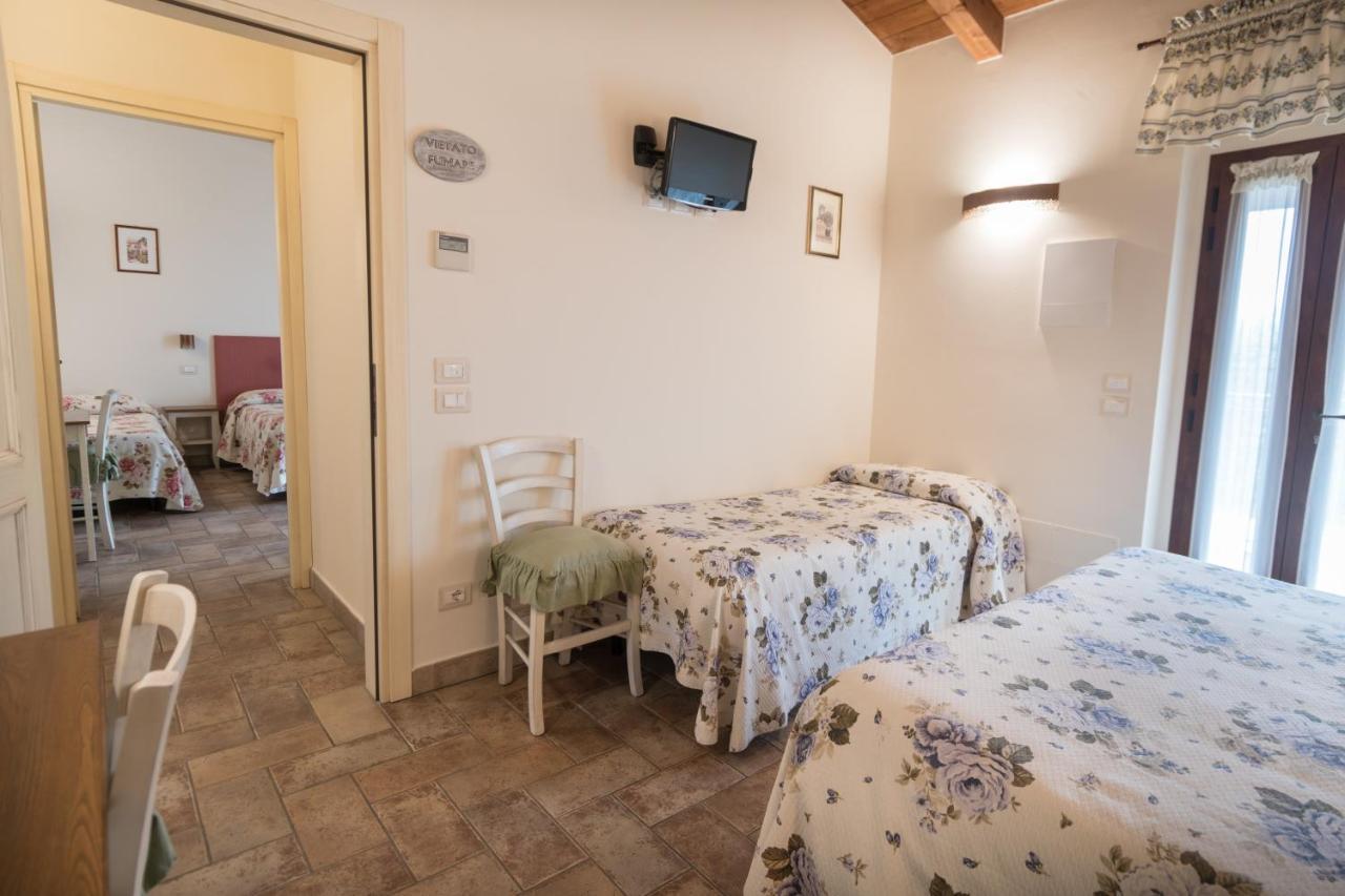 Rosa Di Assisi Bastia Umbra Exterior foto