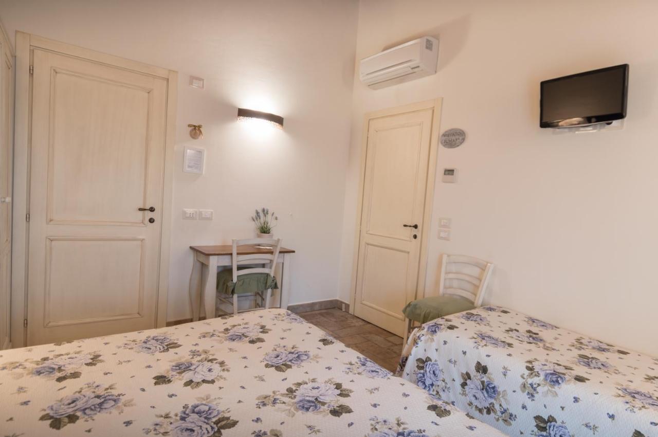 Rosa Di Assisi Bastia Umbra Exterior foto