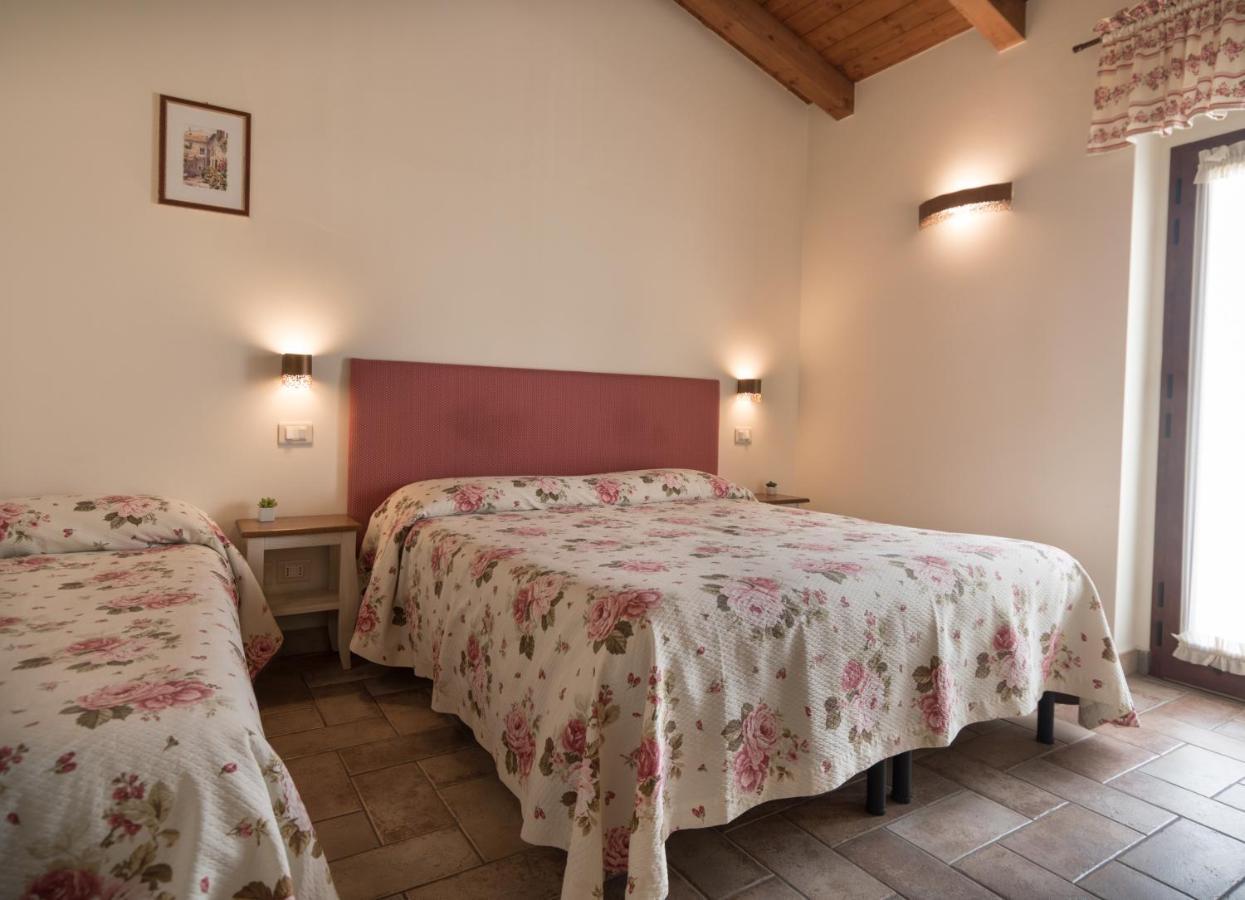 Rosa Di Assisi Bastia Umbra Exterior foto