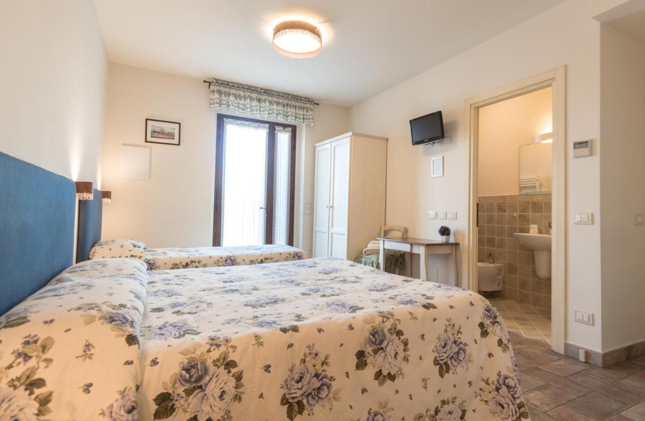 Rosa Di Assisi Bastia Umbra Exterior foto